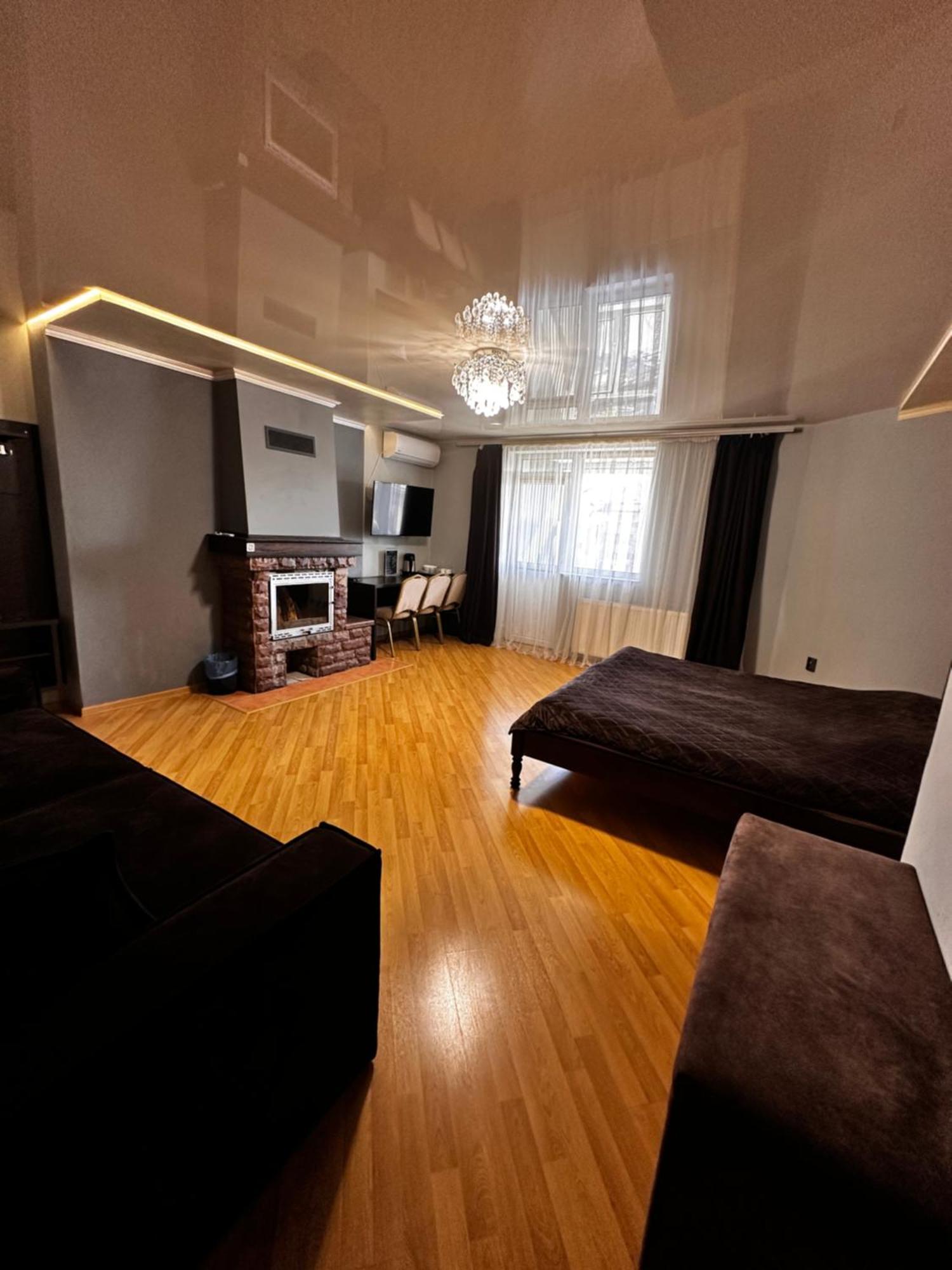 Like Hotel Kolomyia Bagian luar foto